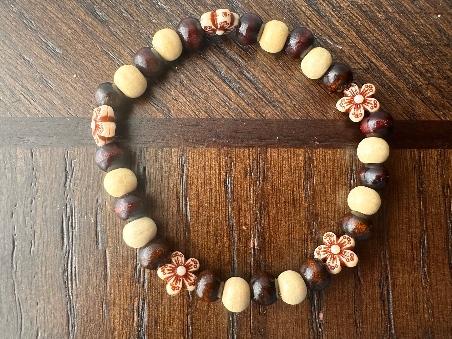 Brown, Cream and Flower Hand Strung Beaded Bracelet