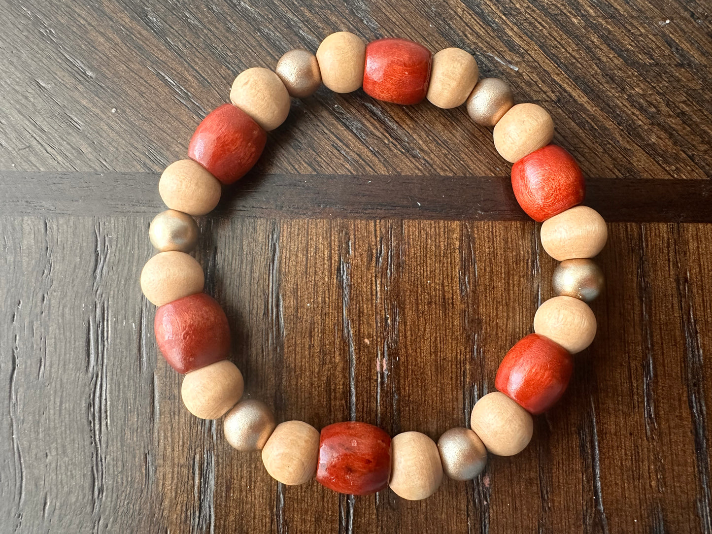 Maroon, Tan and Gold Hand Strung Beaded Bracelet