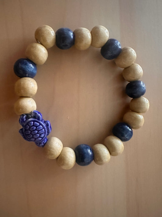 Hand Strung Beaded Turtle Stretch Bracelet