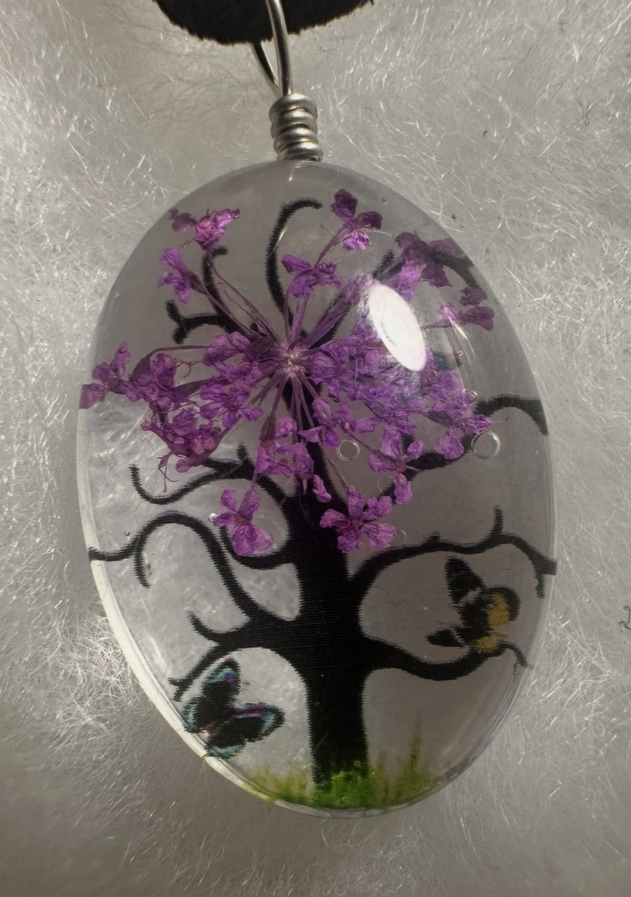 Floral Tear Drop Necklace